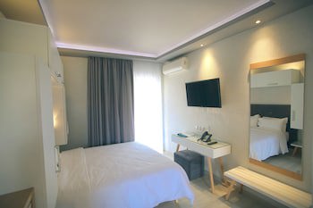 Royal Hotel and Suites galeri fotoğrafı