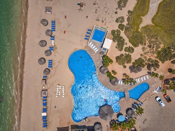 Laguna Shores Resort