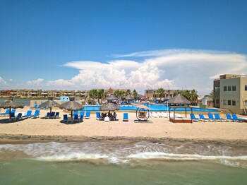 Laguna Shores Resort