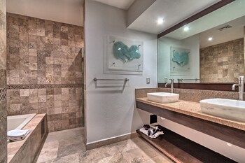 Laguna Shores Resort