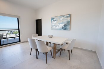 Laguna Shores Resort