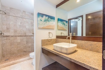 Laguna Shores Resort