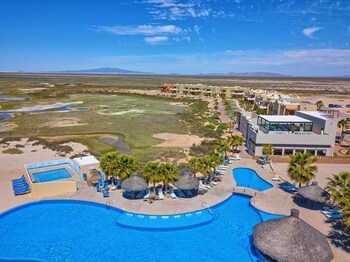 Laguna Shores Resort