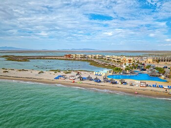 Laguna Shores Resort