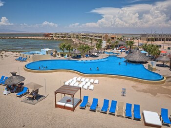 Laguna Shores Resort
