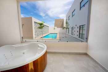 Laguna Shores Resort