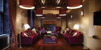 Cheval Old Town Chambers