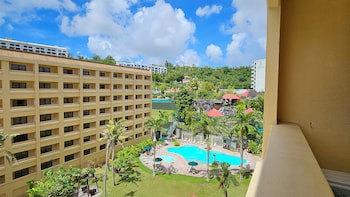 Guam Plaza Resort