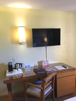 Guam Plaza Resort