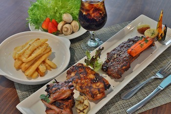 Guam Plaza Resort