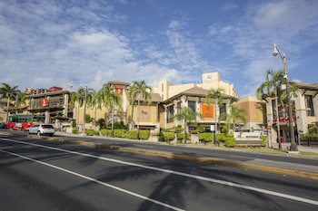 Guam Plaza Resort