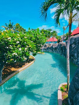 Guam Plaza Resort