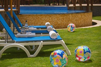 Renaissance Cairo Mirage City Hotel