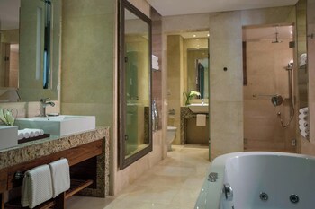 Renaissance Cairo Mirage City Hotel