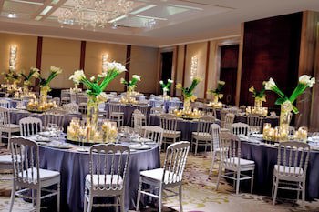 Renaissance Cairo Mirage City Hotel
