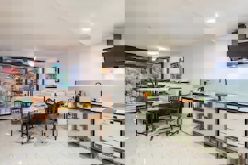 Villa Pera Suite Hotel