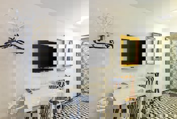 Villa Pera Suite Hotel