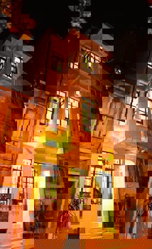 Villa Pera Suite Hotel