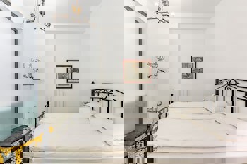 Villa Pera Suite Hotel