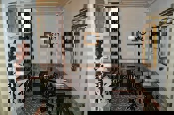 Villa Pera Suite Hotel