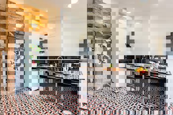 Villa Pera Suite Hotel