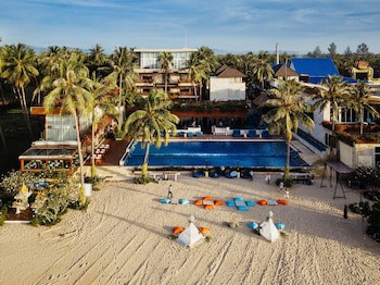 Dhevan Dara Beach Villa