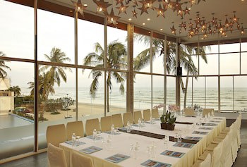 Dhevan Dara Beach Villa
