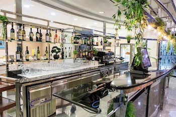 Kings Park Hotel