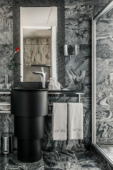Arai Aparthotel