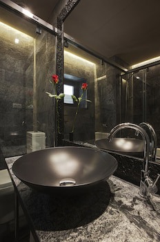Arai Aparthotel