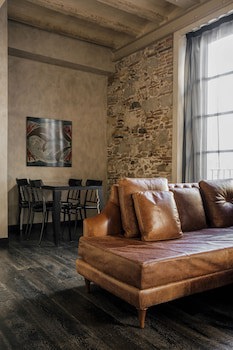 Arai Aparthotel