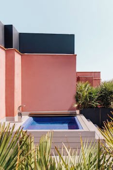 Arai Aparthotel