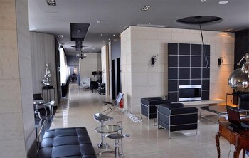 Gallery Art Hotel