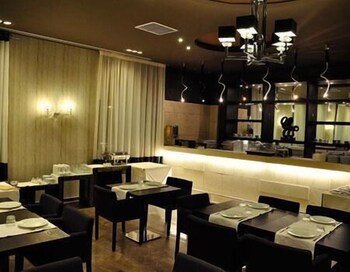 Gallery Art Hotel