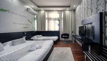 Gallery Art Hotel