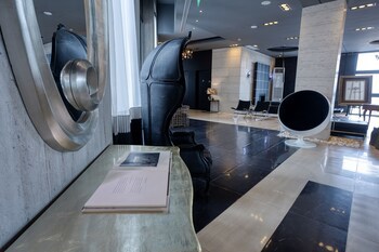 Gallery Art Hotel