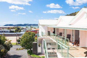 Admiral's View Lodge