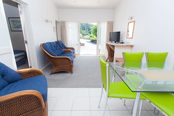 Admiral's View Lodge