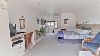 Admiral's View Lodge