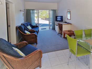 Admiral's View Lodge