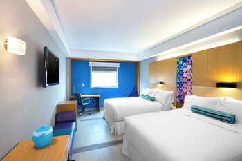 Aloft Cancun