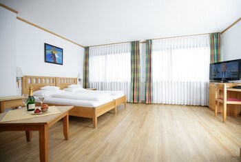 Badhotel Restaurant Stauferland galeri fotoğrafı