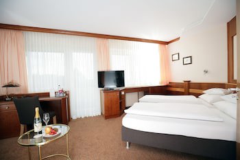 Badhotel Restaurant Stauferland galeri fotoğrafı
