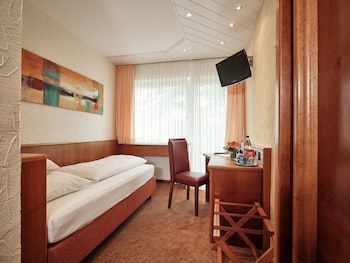 Badhotel Restaurant Stauferland fotoğrafı