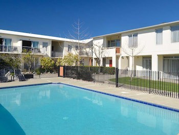 Parkside Motel
