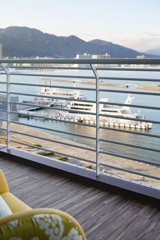 Biwako Hotel
