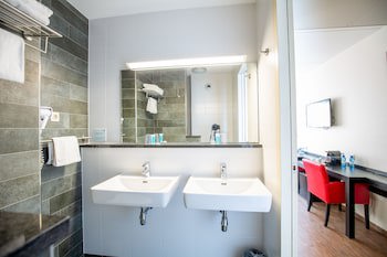 Bastion Hotel Amsterdam Airport