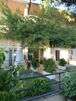 Ignatia Hotel