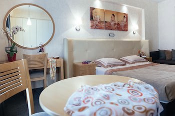 Alexandros Boutique Hotel