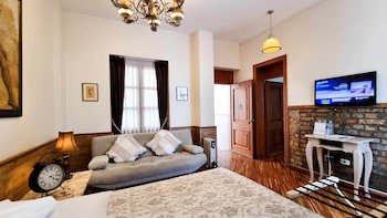 Casa Joaquin Boutique Hotel